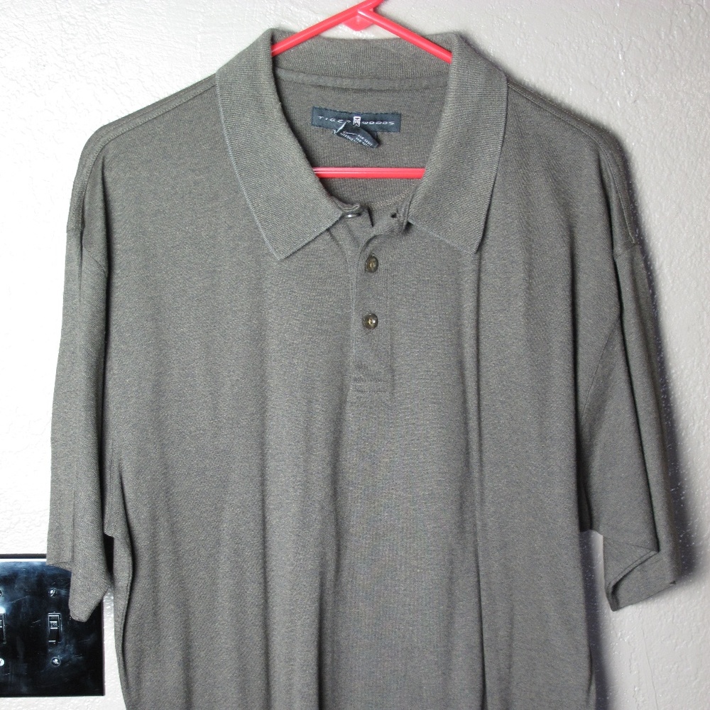 Nike Tiger woods Golf Shirt -Size M